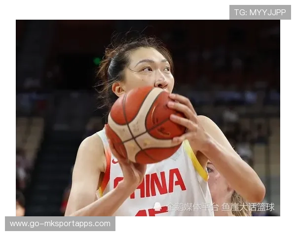 韩旭状态爆炸，内线碾压谁都不讲道理：女子篮球的新时代战神崛起